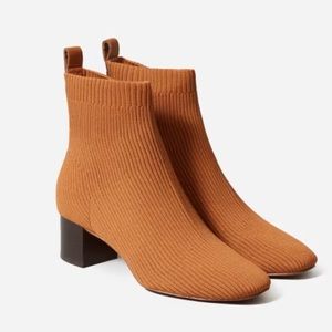 Everlane Glove Boot in Toffee